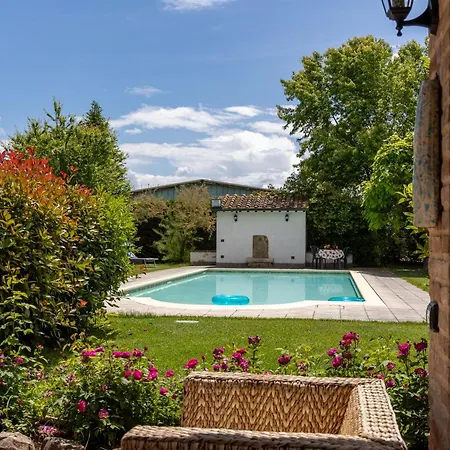 Casale Tiziano By Posarellivillas Villa *
