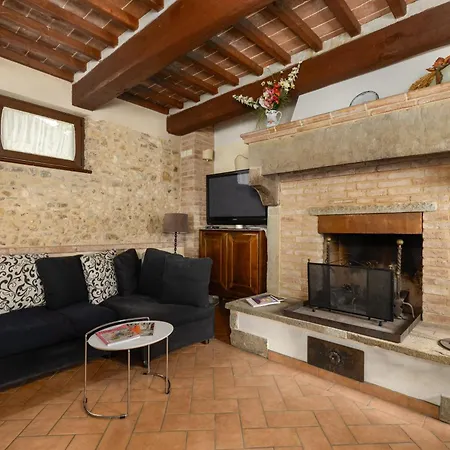Villa Casale Tiziano By Posarellivillas *