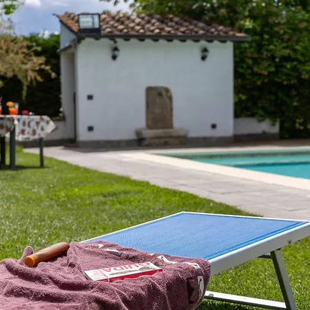 Villa Casale Tiziano By Posarellivillas *