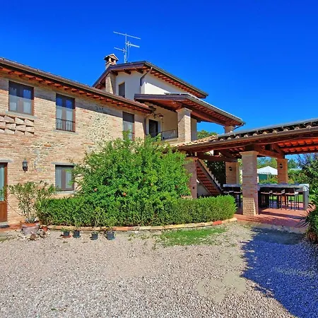 Casale Tiziano By Posarellivillas Villa Citerna