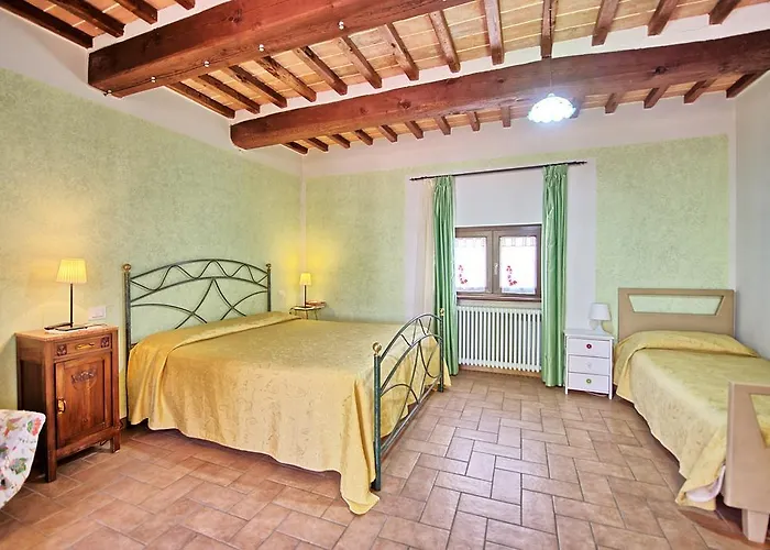 Casale Tiziano By Posarellivillas Vila