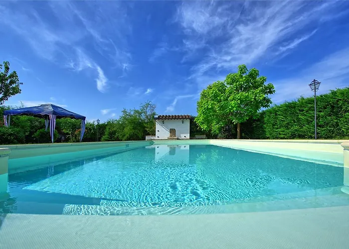 Vila Casale Tiziano By Posarellivillas