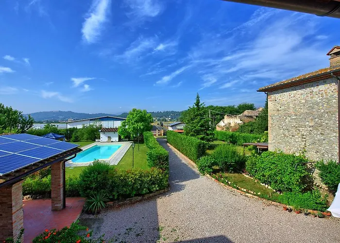 Casale Tiziano By Posarellivillas Vila